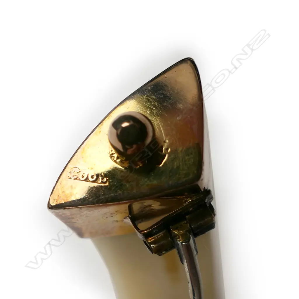 William Good (Gisborne) 9ct gold tusk brooch, Image 1++